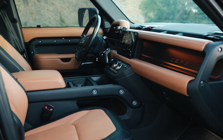 Land Rover Defender II, 2023 год, 10 800 000 рублей, 23 фотография