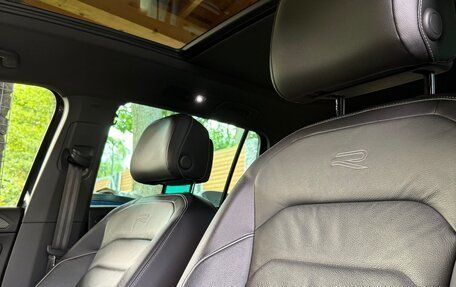 Volkswagen Tiguan II, 2021 год, 3 900 000 рублей, 24 фотография