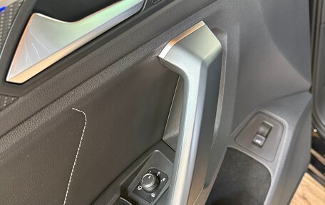 Volkswagen Tiguan II, 2021 год, 3 900 000 рублей, 23 фотография