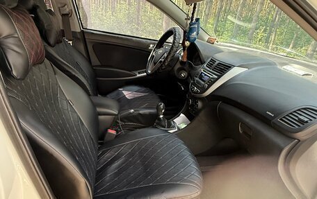 Hyundai Solaris II рестайлинг, 2015 год, 790 000 рублей, 5 фотография