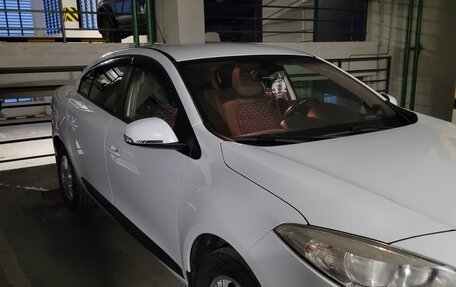 Renault Fluence I, 2013 год, 680 000 рублей, 2 фотография