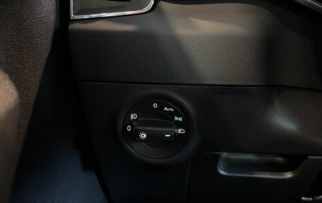 Skoda Karoq I, 2020 год, 2 715 000 рублей, 32 фотография