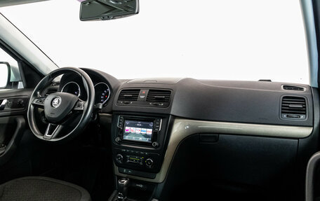Skoda Yeti I рестайлинг, 2015 год, 1 499 000 рублей, 9 фотография