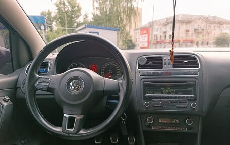Volkswagen Polo VI (EU Market), 2012 год, 750 000 рублей, 11 фотография