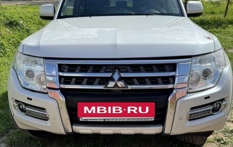 Mitsubishi Pajero IV, 2014 год, 2 750 000 рублей, 8 фотография