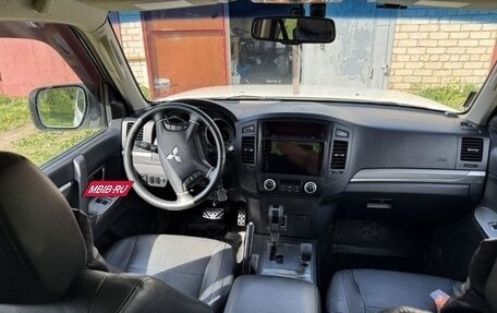Mitsubishi Pajero IV, 2014 год, 2 750 000 рублей, 13 фотография
