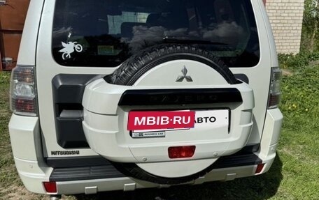 Mitsubishi Pajero IV, 2014 год, 2 750 000 рублей, 7 фотография