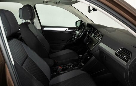 Volkswagen Tiguan II, 2020 год, 2 888 000 рублей, 6 фотография