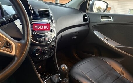 Hyundai Solaris II рестайлинг, 2014 год, 999 000 рублей, 8 фотография