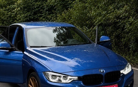 BMW 3 серия, 2017 год, 2 800 000 рублей, 3 фотография