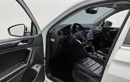 Volkswagen Tiguan II, 2023 год, 3 470 000 рублей, 7 фотография