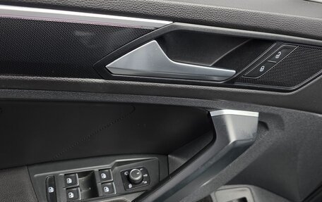 Volkswagen Tiguan II, 2023 год, 3 470 000 рублей, 9 фотография