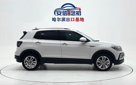 Volkswagen T-Cross I, 2023 год, 1 240 000 рублей, 8 фотография