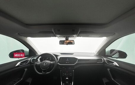 Volkswagen T-Cross I, 2023 год, 1 240 000 рублей, 12 фотография