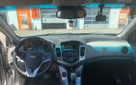 Chevrolet Cruze II, 2011 год, 620 000 рублей, 10 фотография
