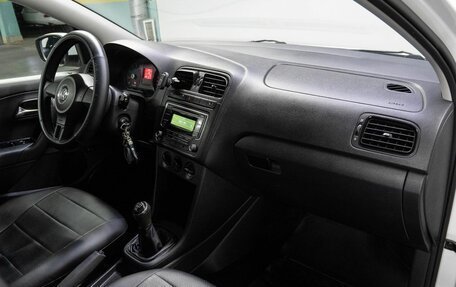 Volkswagen Polo VI (EU Market), 2014 год, 600 000 рублей, 15 фотография