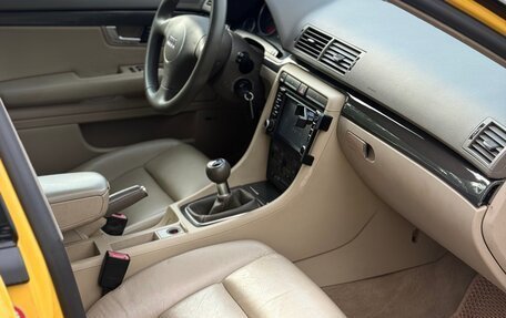Audi A4, 2003 год, 800 000 рублей, 11 фотография