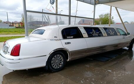 Lincoln Town Car III рестайлинг, 1999 год, 350 000 рублей, 6 фотография