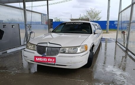 Lincoln Town Car III рестайлинг, 1999 год, 350 000 рублей, 5 фотография