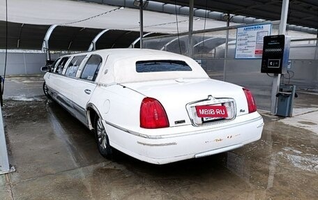 Lincoln Town Car III рестайлинг, 1999 год, 350 000 рублей, 7 фотография