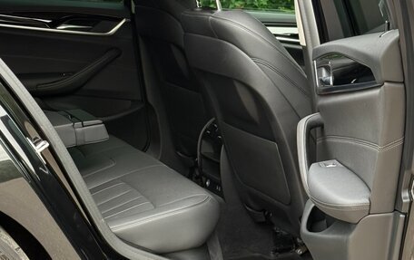 BMW 5 серия, 2021 год, 3 880 000 рублей, 7 фотография