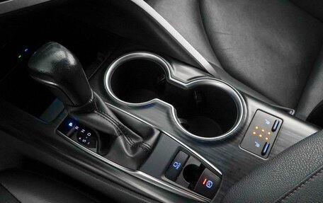 Toyota Camry, 2022 год, 3 045 000 рублей, 14 фотография