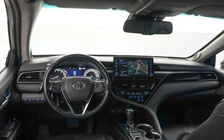Toyota Camry, 2022 год, 3 045 000 рублей, 6 фотография