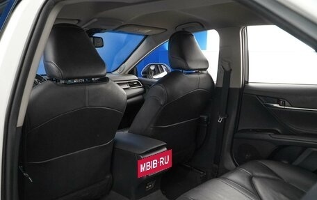 Toyota Camry, 2022 год, 3 045 000 рублей, 11 фотография