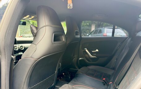 Mercedes-Benz CLA, 2019 год, 2 400 000 рублей, 12 фотография