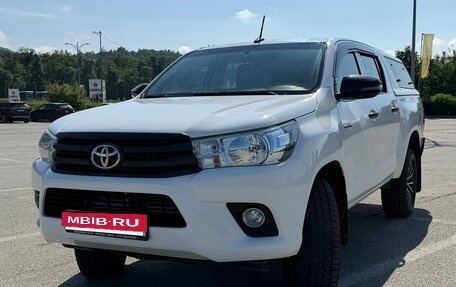 Toyota Hilux VIII, 2019 год, 3 500 000 рублей, 3 фотография