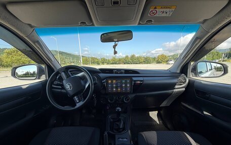 Toyota Hilux VIII, 2019 год, 3 500 000 рублей, 14 фотография
