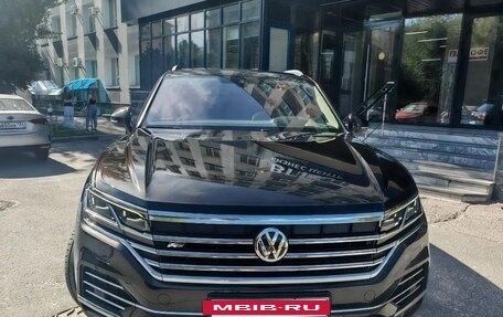 Volkswagen Touareg III, 2020 год, 5 200 000 рублей, 2 фотография