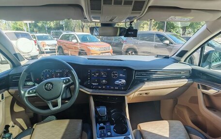 Volkswagen Touareg III, 2020 год, 5 200 000 рублей, 9 фотография