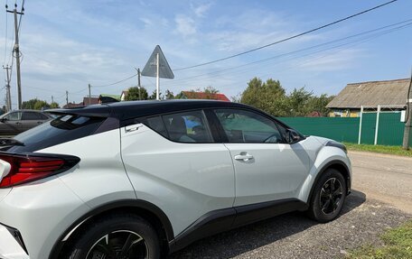 Toyota C-HR I рестайлинг, 2021 год, 2 800 000 рублей, 4 фотография