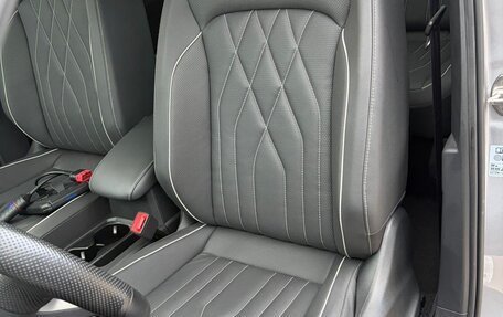 Volkswagen Tiguan II, 2023 год, 1 860 000 рублей, 6 фотография