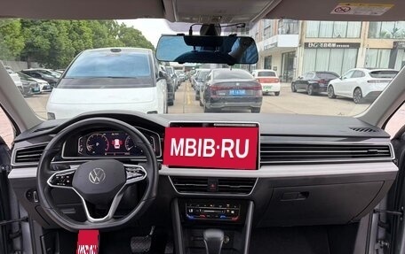 Volkswagen Tiguan II, 2023 год, 1 860 000 рублей, 11 фотография