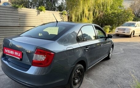 Skoda Rapid I, 2014 год, 1 050 000 рублей, 4 фотография