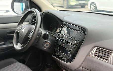 Mitsubishi Outlander III рестайлинг 3, 2014 год, 1 351 000 рублей, 13 фотография
