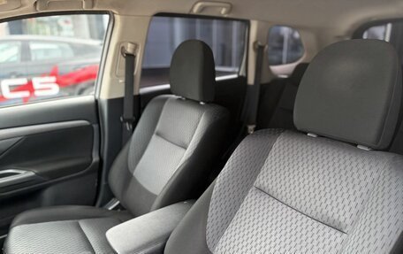 Mitsubishi Outlander III рестайлинг 3, 2014 год, 1 351 000 рублей, 12 фотография
