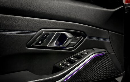 BMW 3 серия, 2019 год, 2 770 000 рублей, 14 фотография