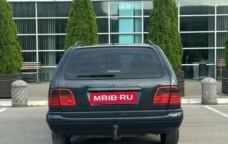 Mercedes-Benz E-Класс, 1998 год, 700 000 рублей, 5 фотография