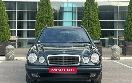Mercedes-Benz E-Класс, 1998 год, 700 000 рублей, 2 фотография
