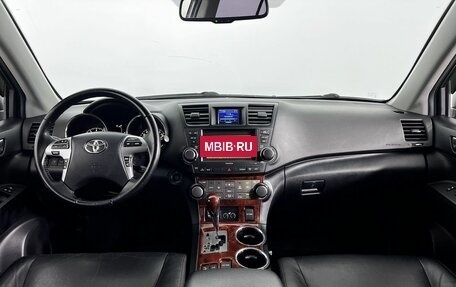 Toyota Highlander III, 2012 год, 1 850 000 рублей, 14 фотография