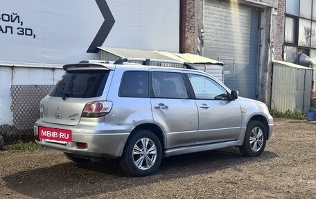 Mitsubishi Outlander III рестайлинг 3, 2004 год, 360 000 рублей, 2 фотография
