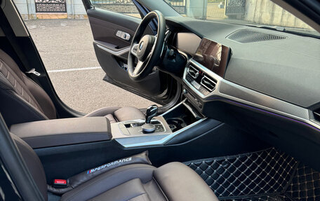 BMW 3 серия, 2020 год, 2 590 000 рублей, 3 фотография