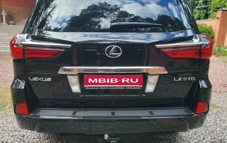 Lexus LX III, 2017 год, 14 500 000 рублей, 2 фотография