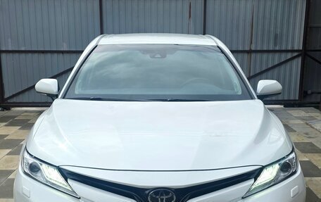 Toyota Camry, 2019 год, 2 850 000 рублей, 2 фотография