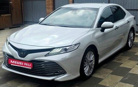 Toyota Camry, 2019 год, 2 850 000 рублей, 5 фотография