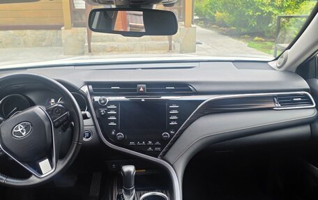 Toyota Camry, 2019 год, 2 850 000 рублей, 12 фотография