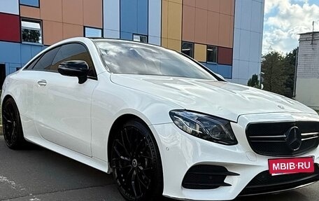 Mercedes-Benz E-Класс, 2017 год, 3 750 000 рублей, 1 фотография